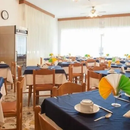 Ronconi Hotel *